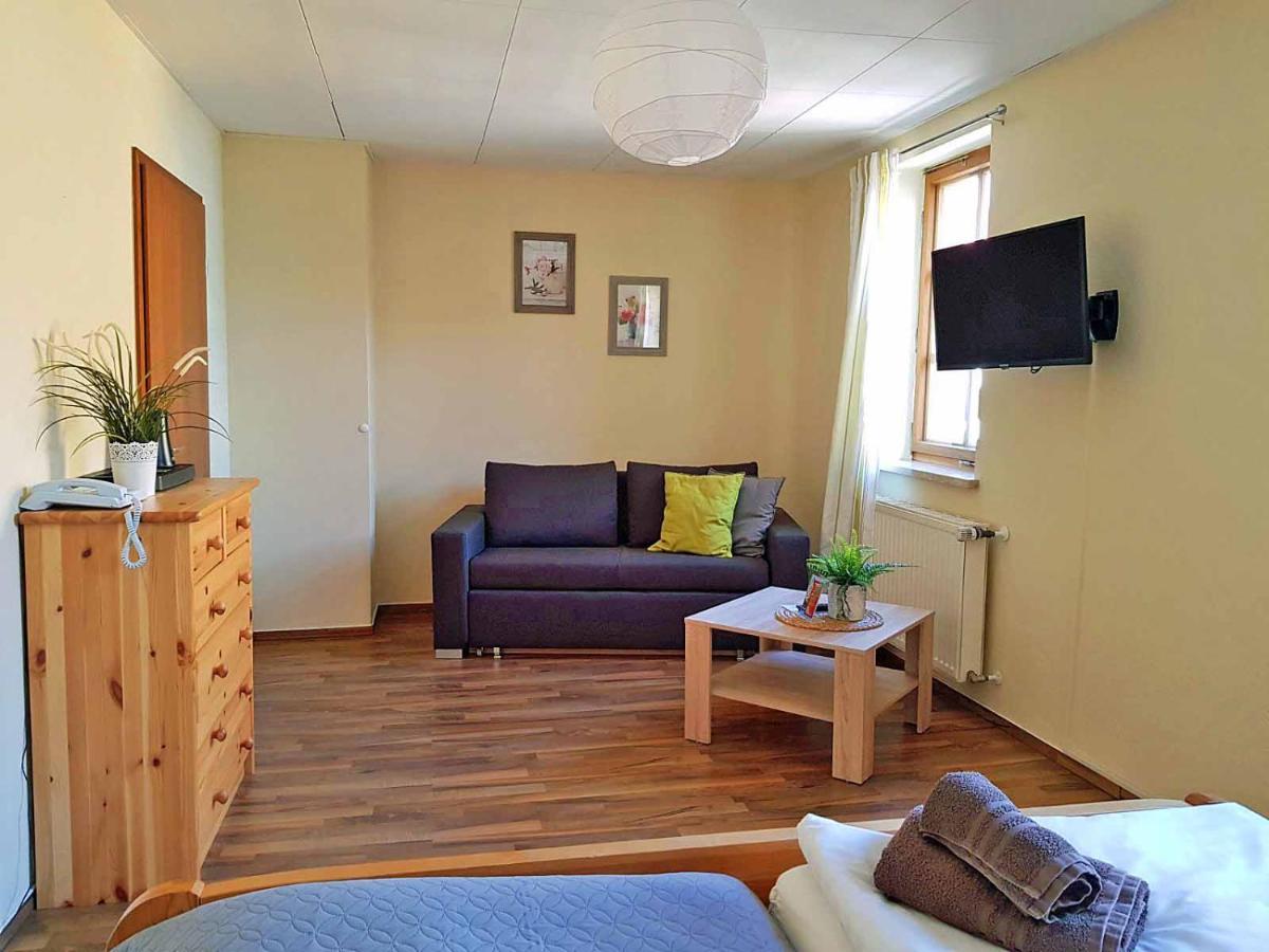 Thueringer Landhotel Edelhof Uhlstadt-Kirchhasel Bagian luar foto