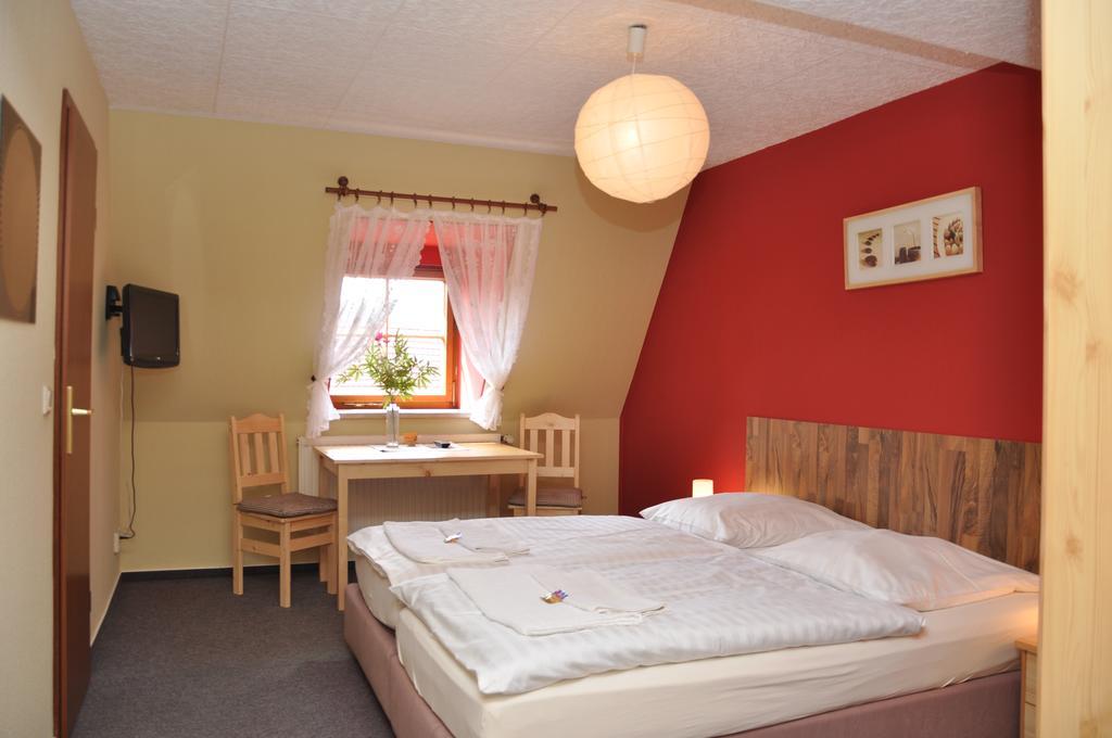 Thueringer Landhotel Edelhof Uhlstadt-Kirchhasel Bagian luar foto