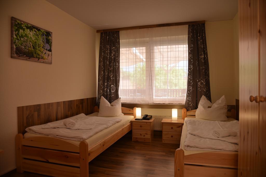 Thueringer Landhotel Edelhof Uhlstadt-Kirchhasel Bagian luar foto
